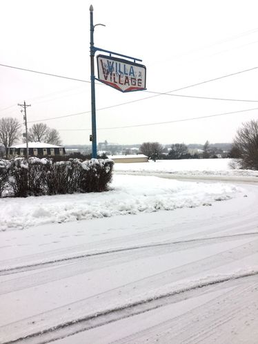 Villa Village: 2404 N 8th St, Red Oak, IA 51566